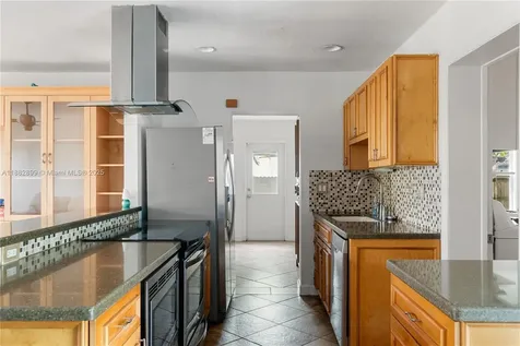 9835 SW 197th Street Cutler Bay FL 33157