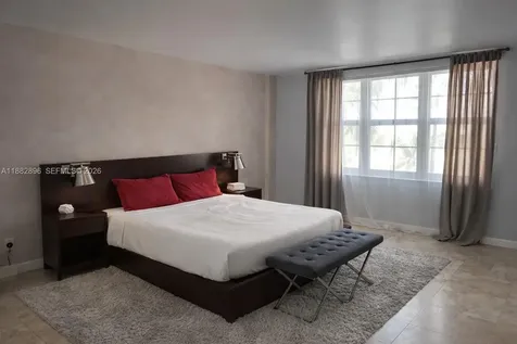 5700 Collins Avenue Miami Beach FL 33140