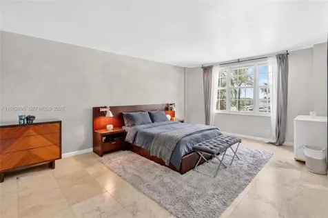 5700 Collins Avenue Miami Beach FL 33140