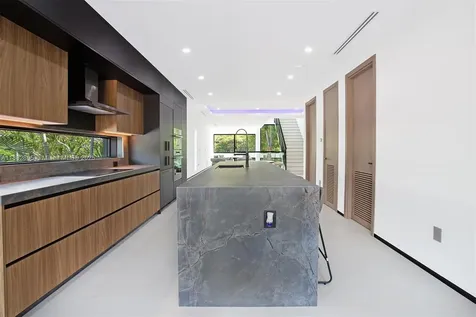 420 SW 15th Road Miami FL 33129