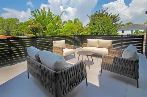 420 SW 15th Road Miami FL 33129