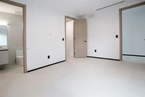 420 SW 15th Road Miami FL 33129
