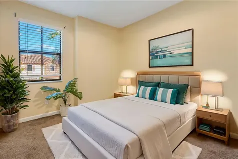 6973 Broadland Way Coconut Creek FL 33073