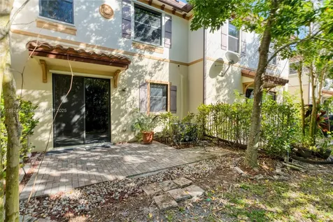 6973 Broadland Way Coconut Creek FL 33073