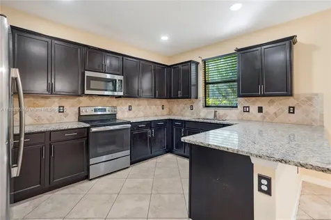 6973 Broadland Way Coconut Creek FL 33073