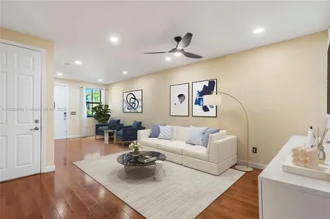 6973 Broadland Way Coconut Creek FL 33073
