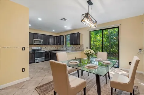6973 Broadland Way Coconut Creek FL 33073