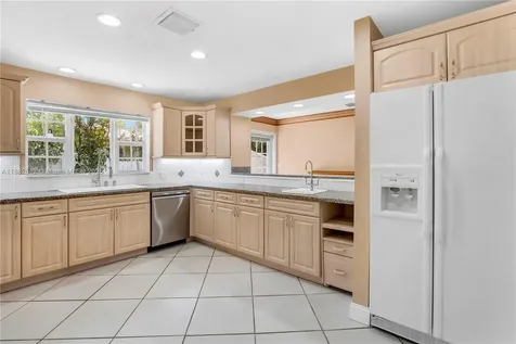 350 190th Street Sunny Isles Beach FL 33160