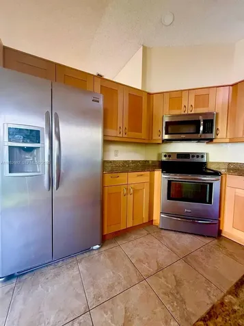 1321 N Seagrape Circle Weston FL 33326