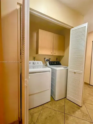 1321 N Seagrape Circle Weston FL 33326