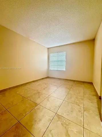 1321 N Seagrape Circle Weston FL 33326