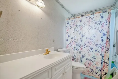 1021 Grandview Boulevard Fort Pierce FL 34982