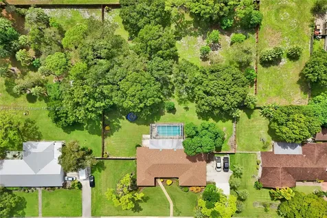 1021 Grandview Boulevard Fort Pierce FL 34982