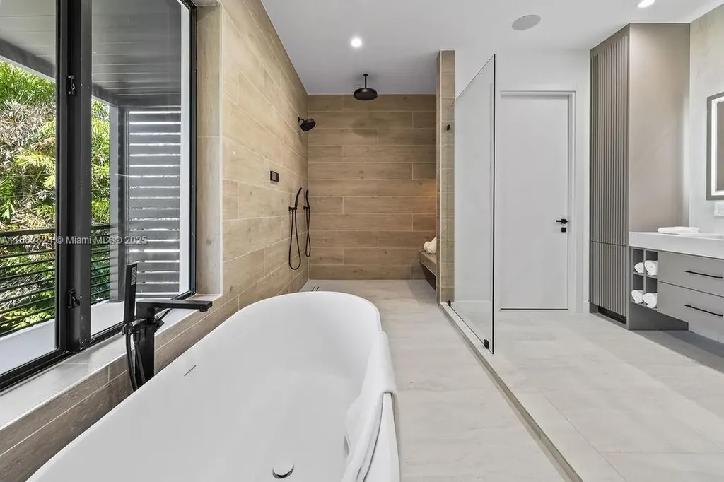 1132 SE 6th Terrace Fort Lauderdale FL 33316