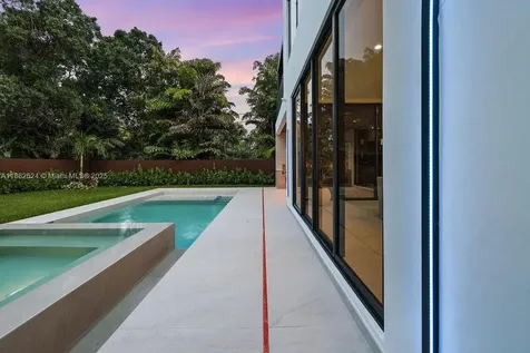 1132 SE 6th Terrace Fort Lauderdale FL 33316