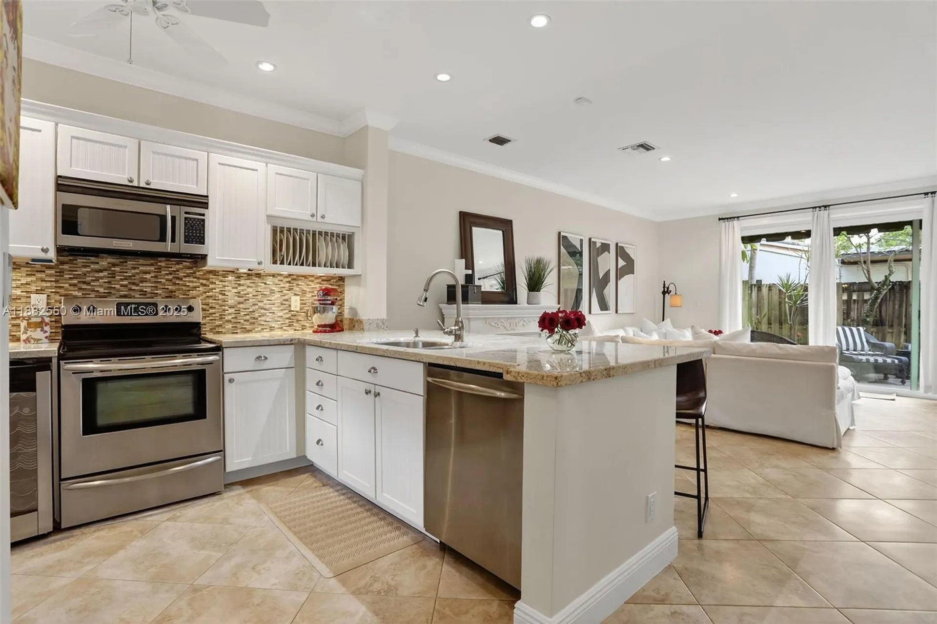 633 NE 9th Avenue Fort Lauderdale FL 33304