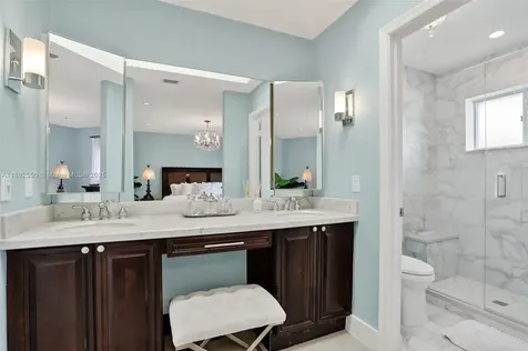 633 NE 9th Avenue Fort Lauderdale FL 33304