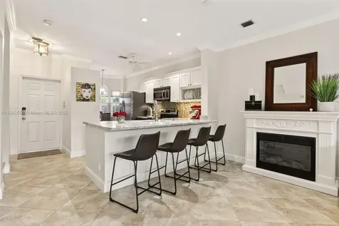 633 NE 9th Avenue Fort Lauderdale FL 33304