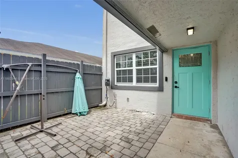 7859 NW 50th Street Lauderhill FL 33351