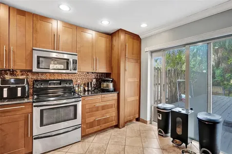 7859 NW 50th Street Lauderhill FL 33351
