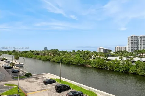 20515 E Country Club Drive Aventura FL 33180