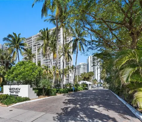 20515 E Country Club Drive Aventura FL 33180