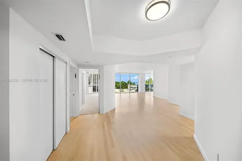 4779 Collins Avenue Miami Beach FL 33140