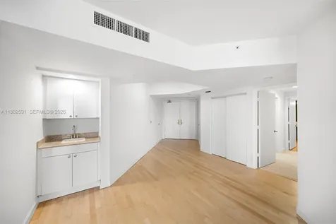4779 Collins Avenue Miami Beach FL 33140