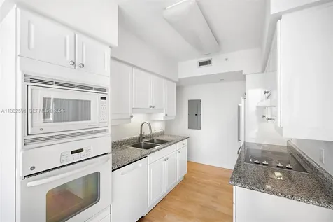 4779 Collins Avenue Miami Beach FL 33140