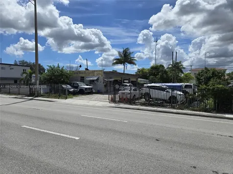 5314 Pembroke Road West Park FL 33021