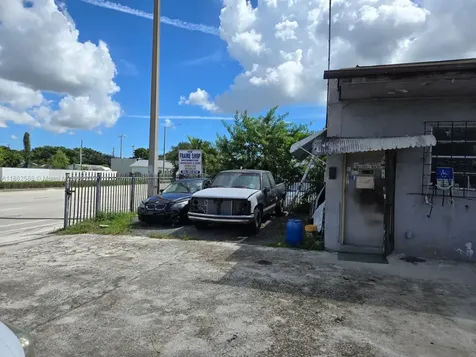 5314 Pembroke Road West Park FL 33021