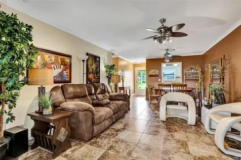 2921 W Crosley Drive W West Palm Beach FL 33415
