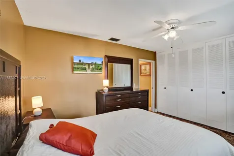 2921 W Crosley Drive W West Palm Beach FL 33415