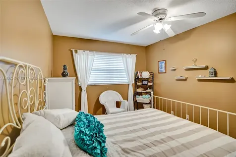 2921 W Crosley Drive W West Palm Beach FL 33415