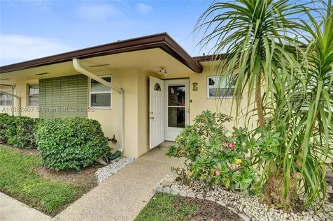 2921 W Crosley Drive W West Palm Beach FL 33415