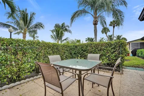 2921 W Crosley Drive W West Palm Beach FL 33415