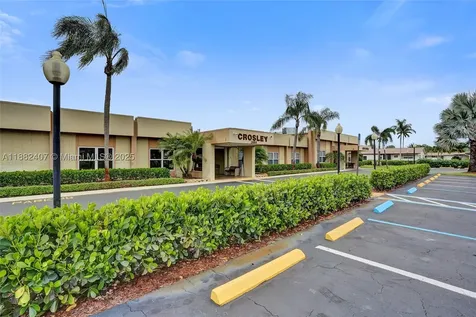 2921 W Crosley Drive W West Palm Beach FL 33415
