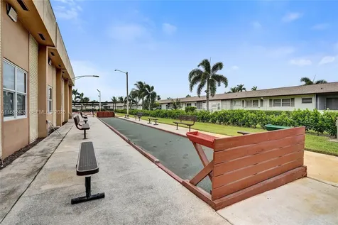 2921 W Crosley Drive W West Palm Beach FL 33415