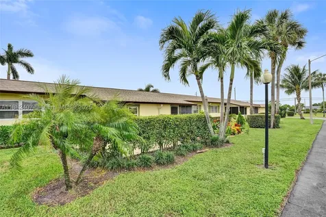 2921 W Crosley Drive W West Palm Beach FL 33415