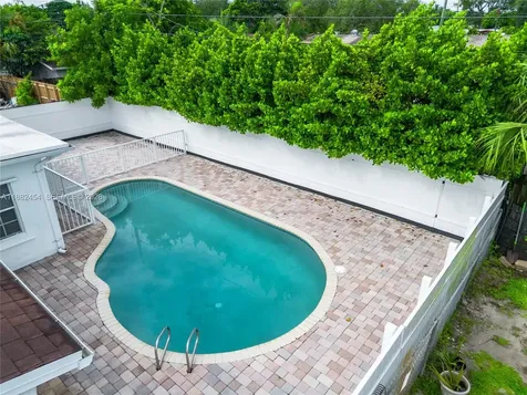 3024 N 73rd Terrace Hollywood FL 33024