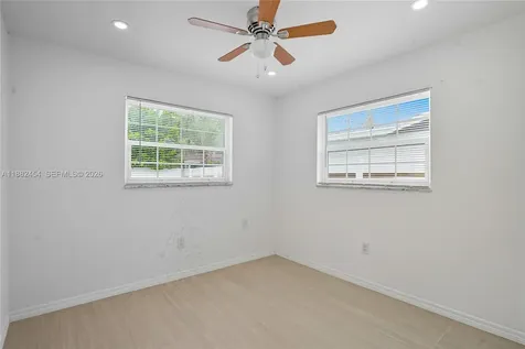 3024 N 73rd Terrace Hollywood FL 33024