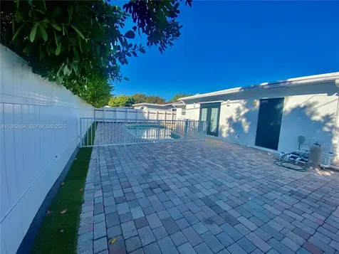 3024 N 73rd Terrace Hollywood FL 33024