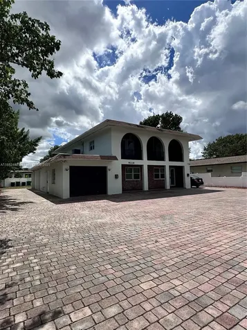 2270 SW 46th Court Dania Beach FL 33312