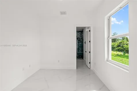 936 Anthony E Lehigh Acres FL 33974