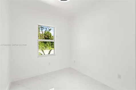936 Anthony E Lehigh Acres FL 33974