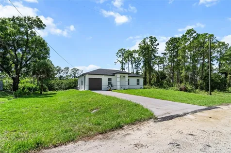 936 Anthony E Lehigh Acres FL 33974
