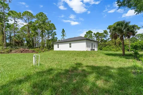 936 Anthony E Lehigh Acres FL 33974