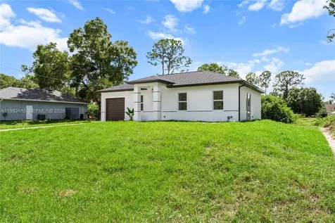 936 Anthony E Lehigh Acres FL 33974