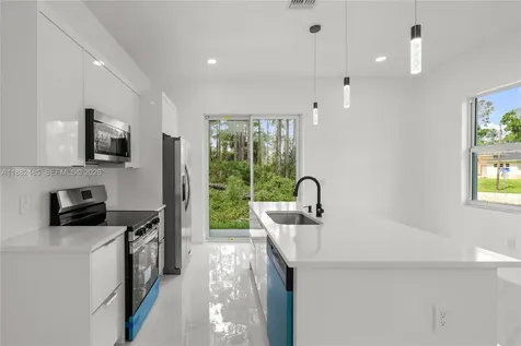 936 Anthony E Lehigh Acres FL 33974