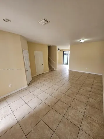 3387 W 90th Street Hialeah FL 33018